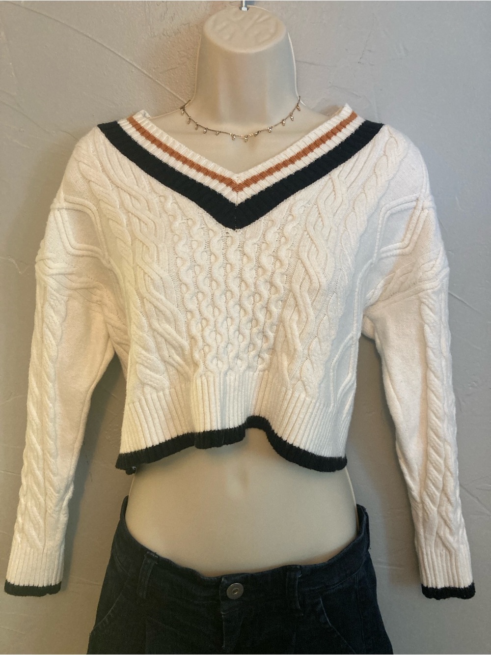 debut White Cropped Cable Knit V-Neck Sweater with Black & Tan Trim